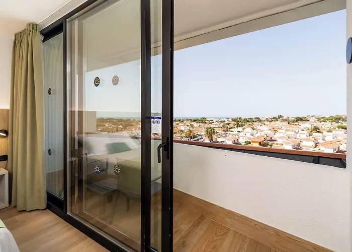 Ohtels Carabela מלון